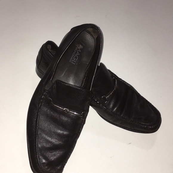 Bruno Magli Daneal Black Soft Leather Loafers - Picture 5 of 8
